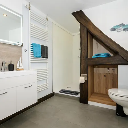 Vierburg Lägenhet *