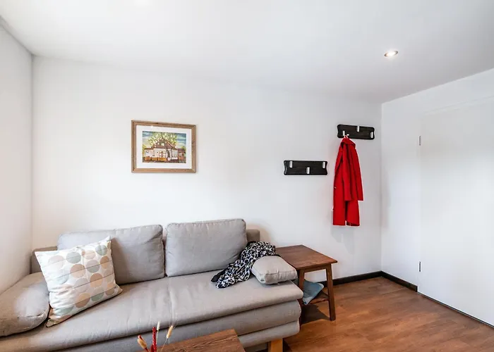 Vierburg アパート *